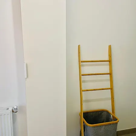 Apartman - Metro Leo Lagrange - 2 Pieces Avec Balcon